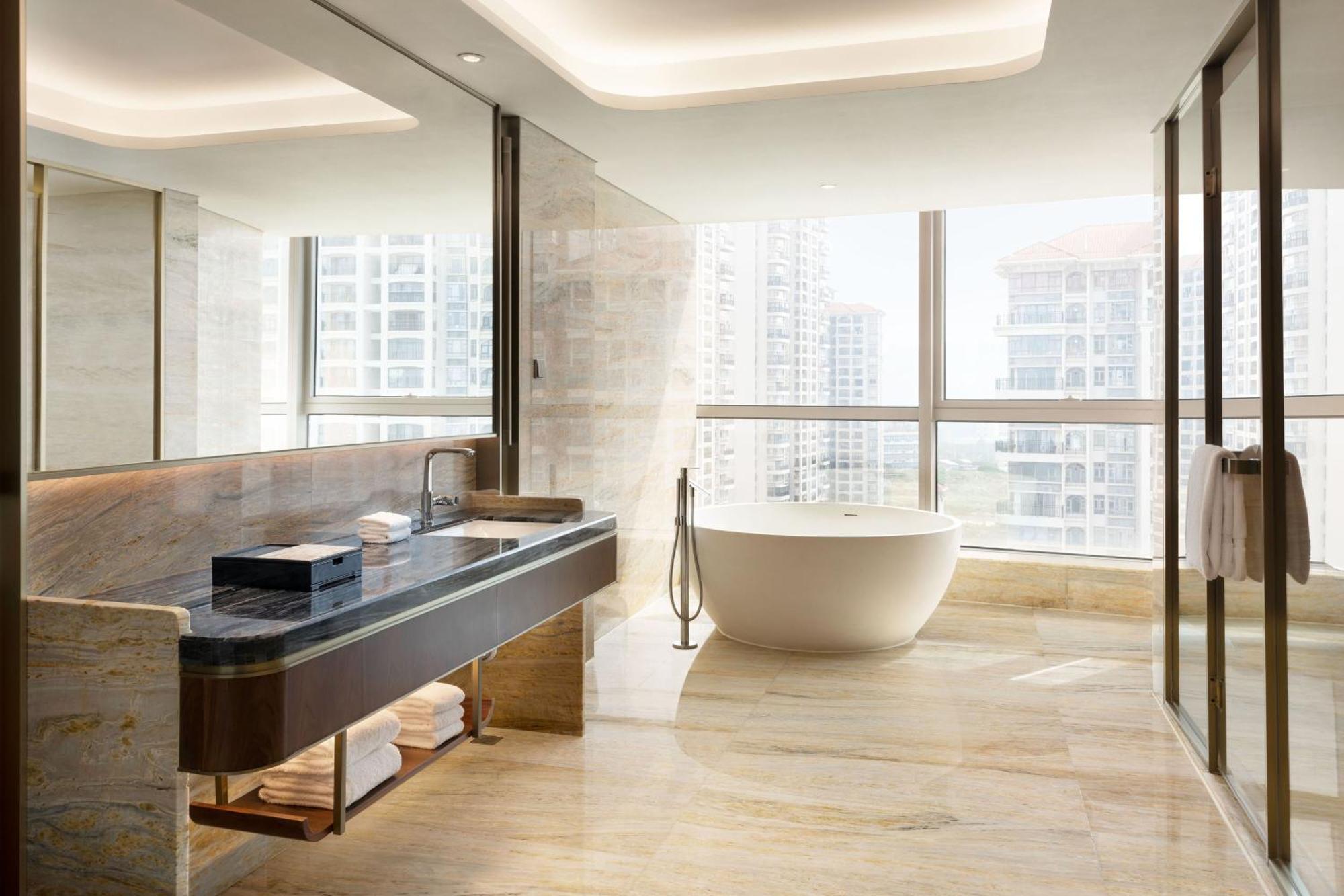 Sheraton Zhanjiang Hotel Ngoại thất bức ảnh